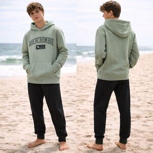 Abercrombie Kids 15/16 Sage Green Hoodie Fleece Sweatshirt